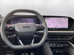 AUDI SQ5 TFSI quattro S-tronic