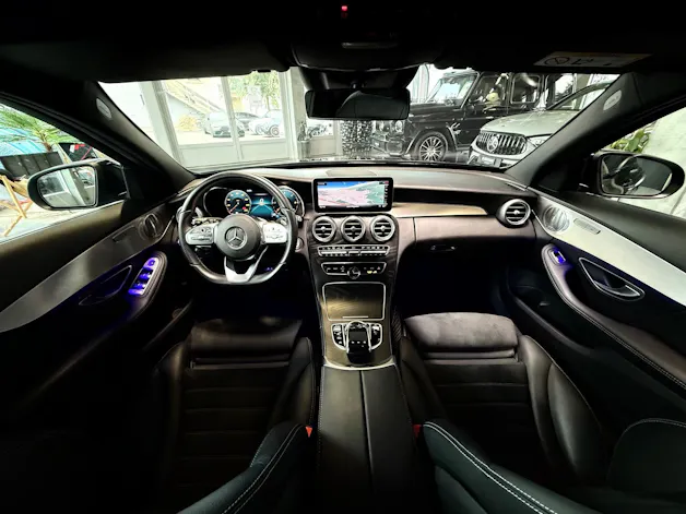 MERCEDES-BENZ C 220 d AMG Line 4Matic 9G-Tronic