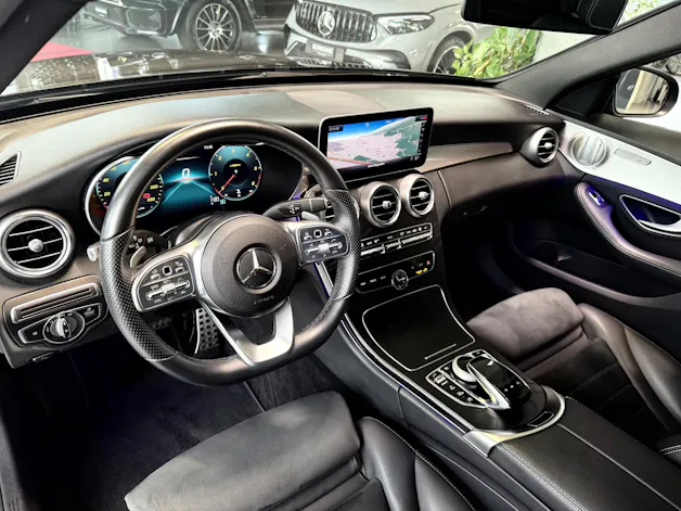 MERCEDES-BENZ C 220 d AMG Line 4Matic 9G-Tronic