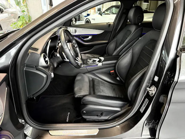 MERCEDES-BENZ C 220 d AMG Line 4Matic 9G-Tronic