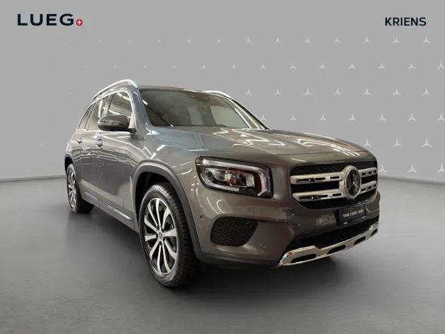 MERCEDES-BENZ GLB 250 4M - Progressive / DISTRONIC / 360 Grad Kamera / Head-Up Display