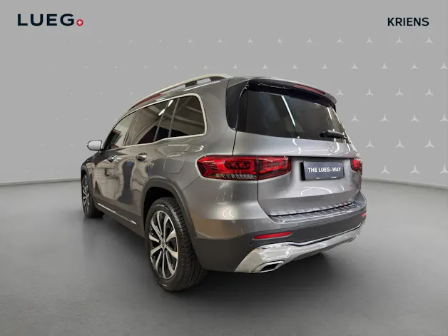 MERCEDES-BENZ GLB 250 4M - Progressive / DISTRONIC / 360 Grad Kamera / Head-Up Display