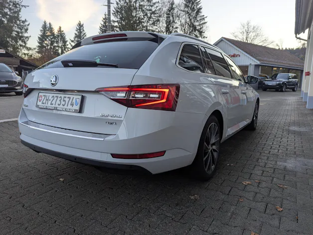 SKODA Superb Combi 2.0 TDi L&K 4x4 DSG