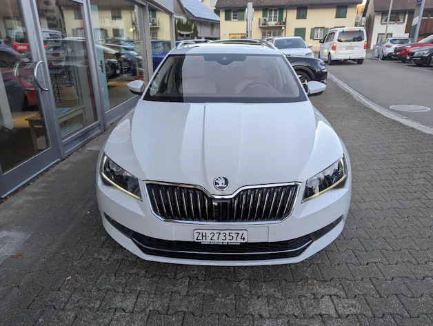 SKODA Superb Combi 2.0 TDi L&K 4x4 DSG