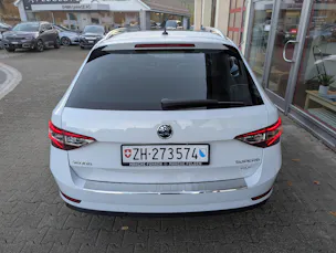 SKODA Superb Combi 2.0 TDi L&K 4x4 DSG
