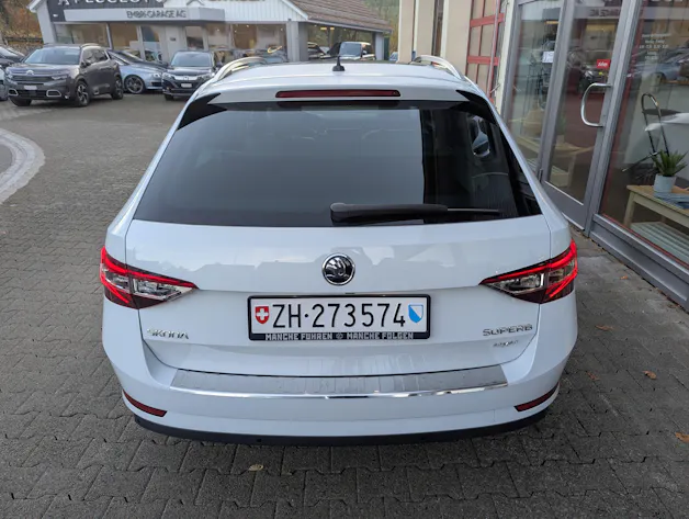 SKODA Superb Combi 2.0 TDi L&K 4x4 DSG