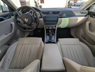 SKODA Superb Combi 2.0 TDi L&K 4x4 DSG