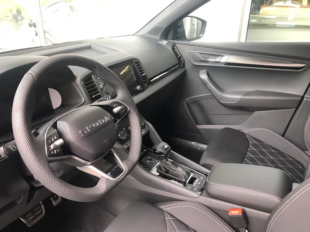 SKODA Karoq 1.5 TSI SportLine DSG