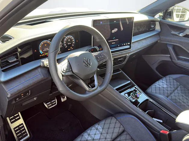 VW Tayron RL 2.0TSI 204PS 4M 2000ccm 204PS/150kW 4 Zylinder TSI Benzin