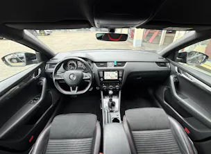 SKODA Octavia Combi 2.0 TDI RS 4x4 DSG