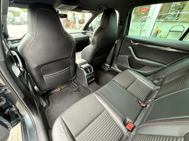 SKODA Octavia Combi 2.0 TDI RS 4x4 DSG