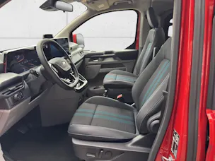 FORD Tourneo C Bus 320 L1 2.0 EcoBlue 170 Sport