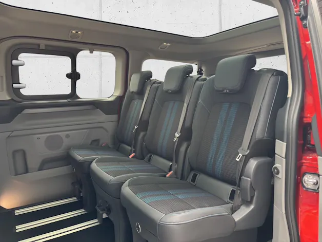 FORD Tourneo C Bus 320 L1 2.0 EcoBlue 170 Sport