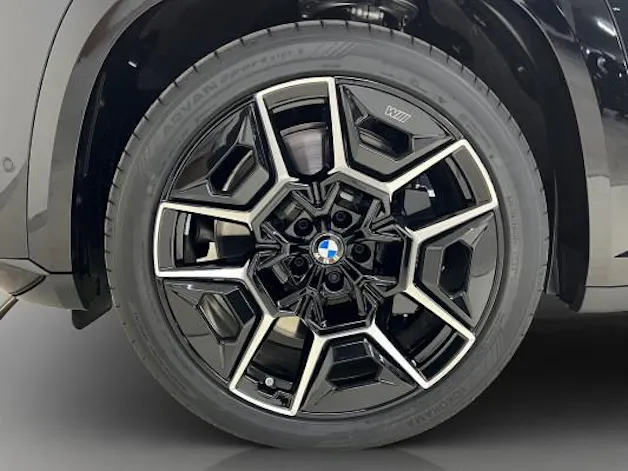 BMW XM xDrive 50e PHEV