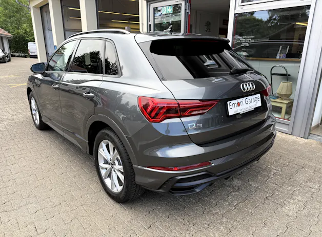 AUDI Q3 35 TFSI S line S-tronic