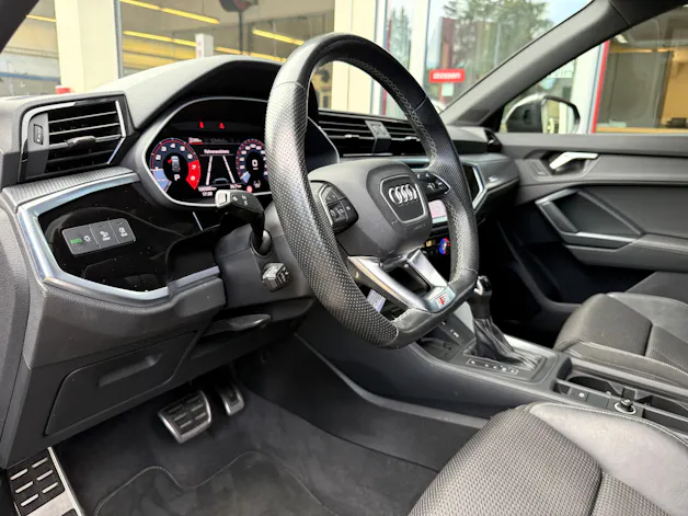 AUDI Q3 35 TFSI S line S-tronic
