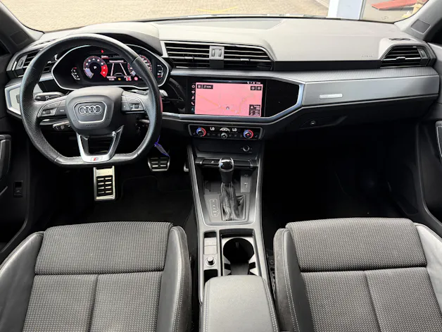 AUDI Q3 35 TFSI S line S-tronic
