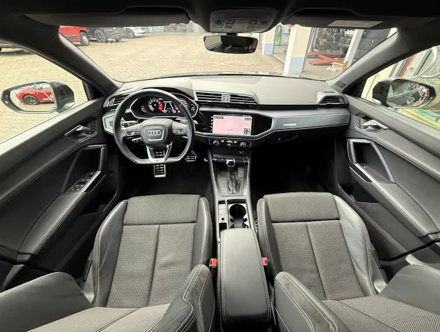 AUDI Q3 35 TFSI S line S-tronic