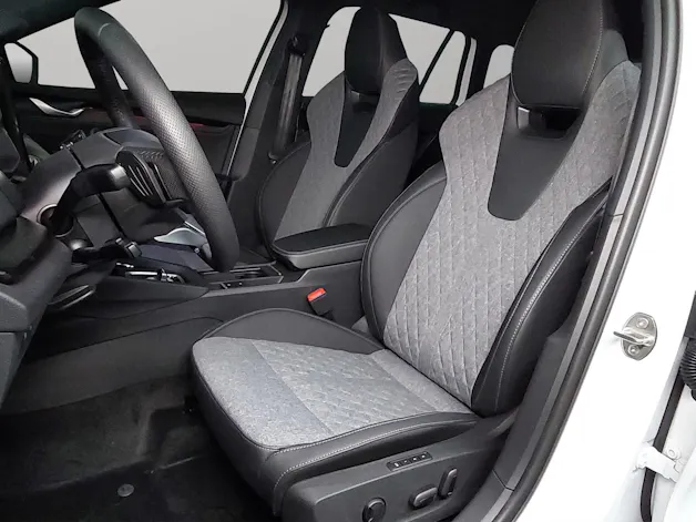 SKODA Octavia Combi 2.0 TSI DSG Dynamic 4x4