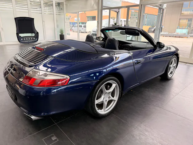 PORSCHE 911 Carrera 4 Cabrio