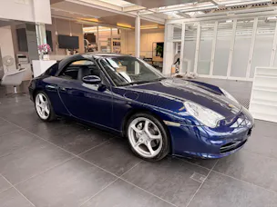 PORSCHE 911 Carrera 4 Cabrio