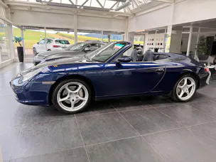 PORSCHE 911 Carrera 4 Cabrio