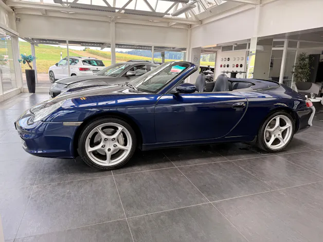 PORSCHE 911 Carrera 4 Cabrio
