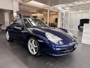 PORSCHE 911 Carrera 4 Cabrio