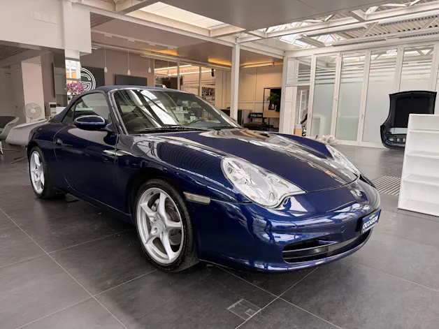 PORSCHE 911 Carrera 4 Cabrio