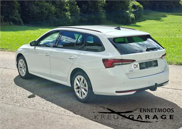 SKODA Octavia Combi 1.5 TSI mHEV DSG Selection *Anhängerkupplung+Garantie*