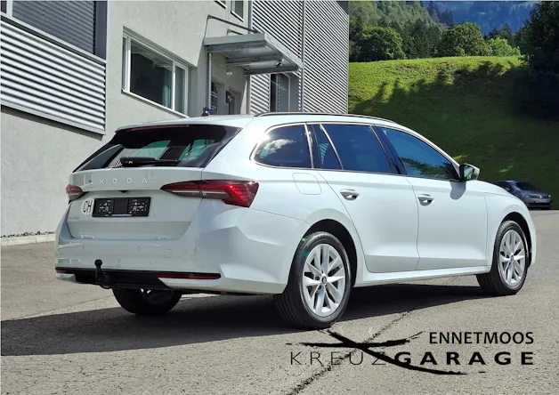 SKODA Octavia Combi 1.5 TSI mHEV DSG Selection *Anhängerkupplung+Garantie*