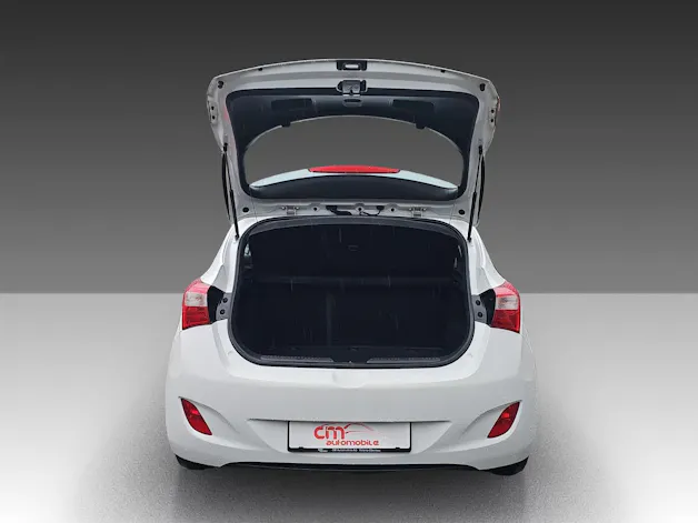 HYUNDAI i30 1.6 CRDi Vertex Automatic DCT