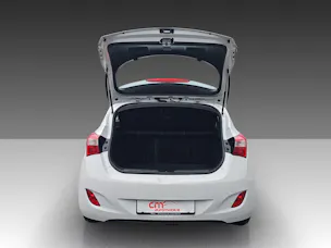 HYUNDAI i30 1.6 CRDi Vertex Automatic DCT