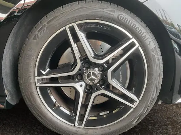MERCEDES-BENZ CLA 200 AMG Line