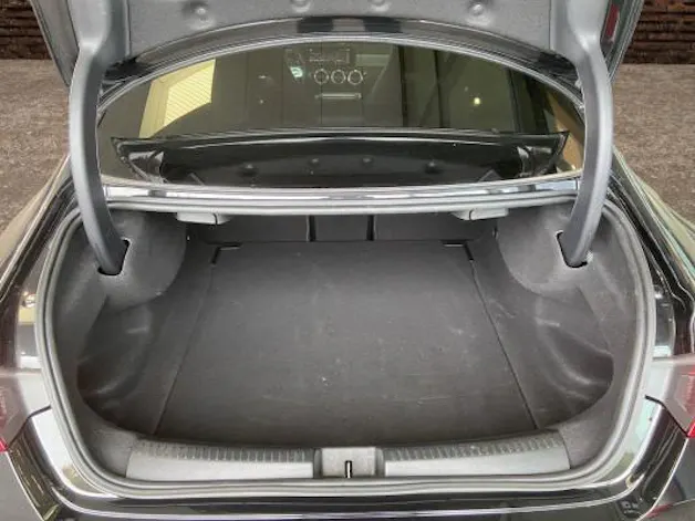 MERCEDES-BENZ CLA 200 AMG Line
