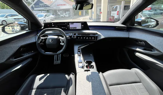PEUGEOT 5008 145 Hybrid e-DCS6 GT