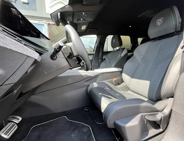 PEUGEOT 5008 145 Hybrid e-DCS6 GT