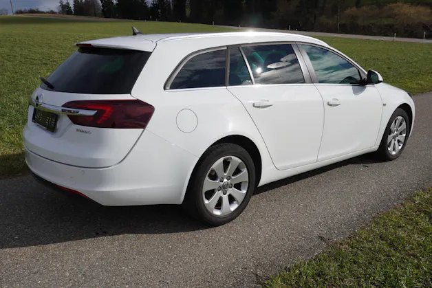 OPEL Insignia Sports Tourer 1.6 T Edition