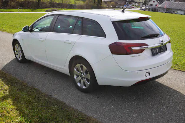 OPEL Insignia Sports Tourer 1.6 T Edition