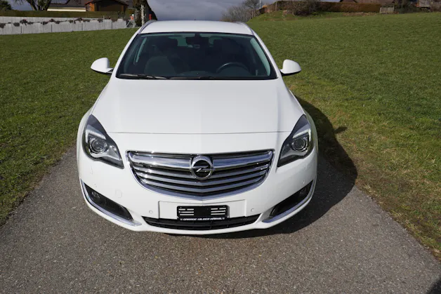 OPEL Insignia Sports Tourer 1.6 T Edition