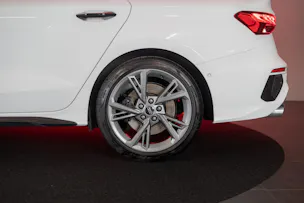 AUDI S3 Limousine 2.0 TFSI quattro S-Tronic / Rückfahrkamera / Sportsitze / Virtual-Cockpit