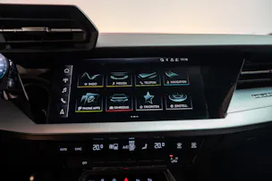 AUDI S3 Limousine 2.0 TFSI quattro S-Tronic / Rückfahrkamera / Sportsitze / Virtual-Cockpit