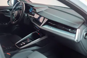 AUDI S3 Limousine 2.0 TFSI quattro S-Tronic / Rückfahrkamera / Sportsitze / Virtual-Cockpit
