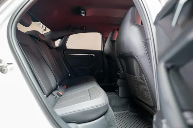 AUDI S3 Limousine 2.0 TFSI quattro S-Tronic / Rückfahrkamera / Sportsitze / Virtual-Cockpit