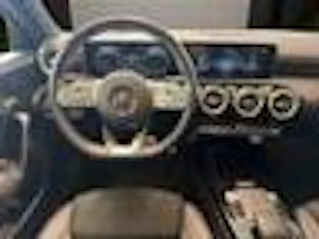 MERCEDES-BENZ A 220 AMG Line 7G-DCT 4Matic