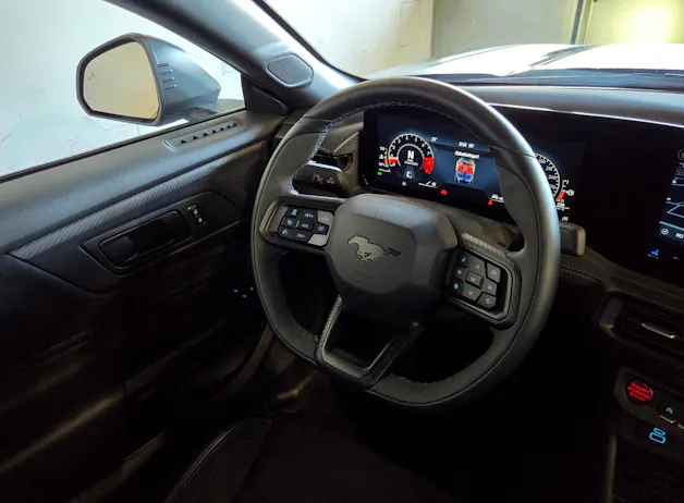 FORD Mustang Coupé 5.0 V8 Dark Horse