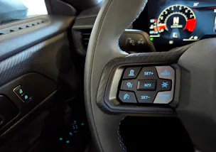 FORD Mustang Coupé 5.0 V8 Dark Horse