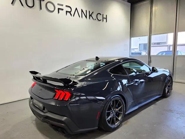 FORD Mustang Coupé 5.0 V8 Dark Horse