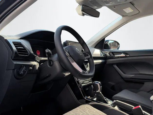 VW T-Cross LI 1.5 TSI 150PS 1500ccm 150PS/110kW 4 Zylinder TSI Benzin