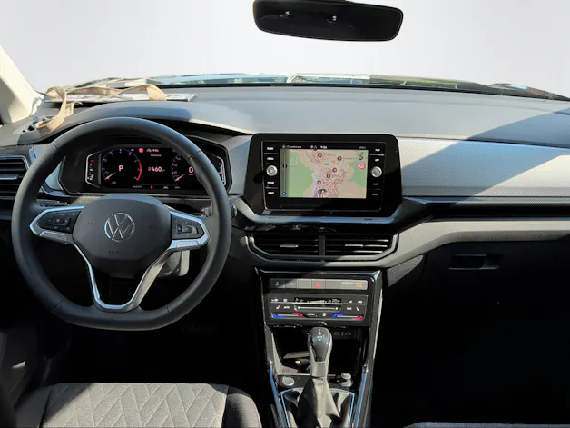 VW T-Cross LI 1.5 TSI 150PS 1500ccm 150PS/110kW 4 Zylinder TSI Benzin